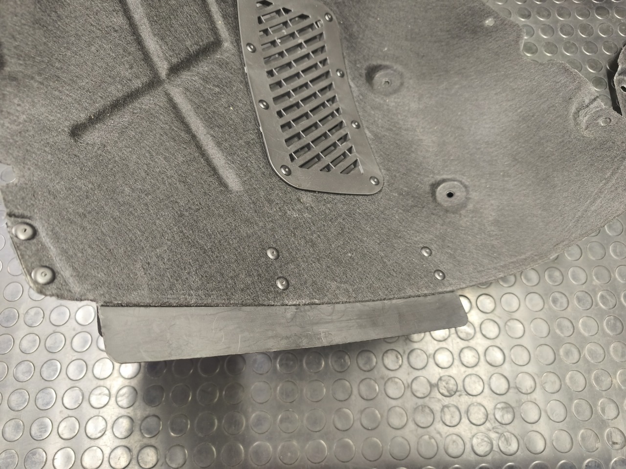 Подкрылок, 10000 рублей, Красноярск