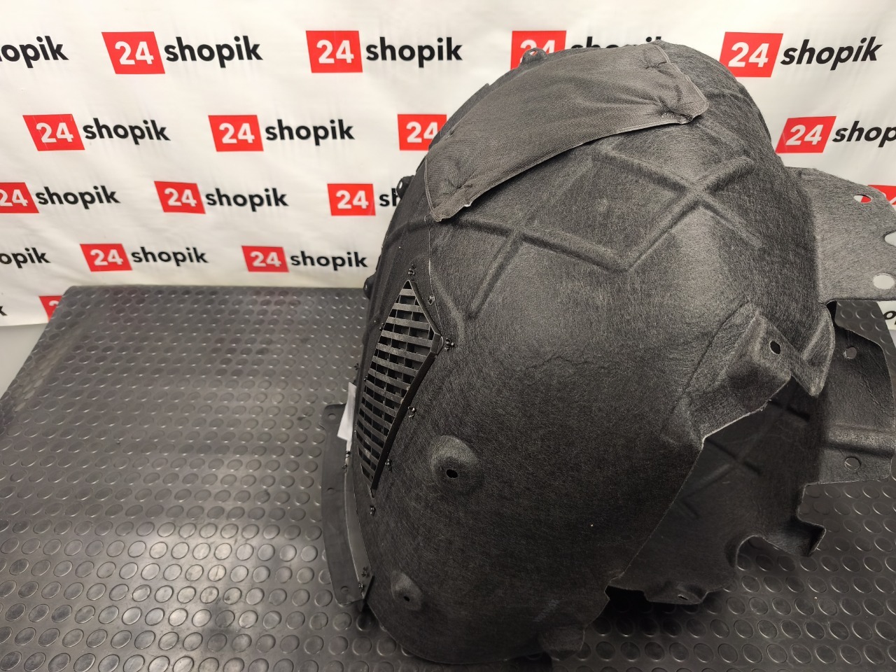 Подкрылок, 10000 рублей, Красноярск