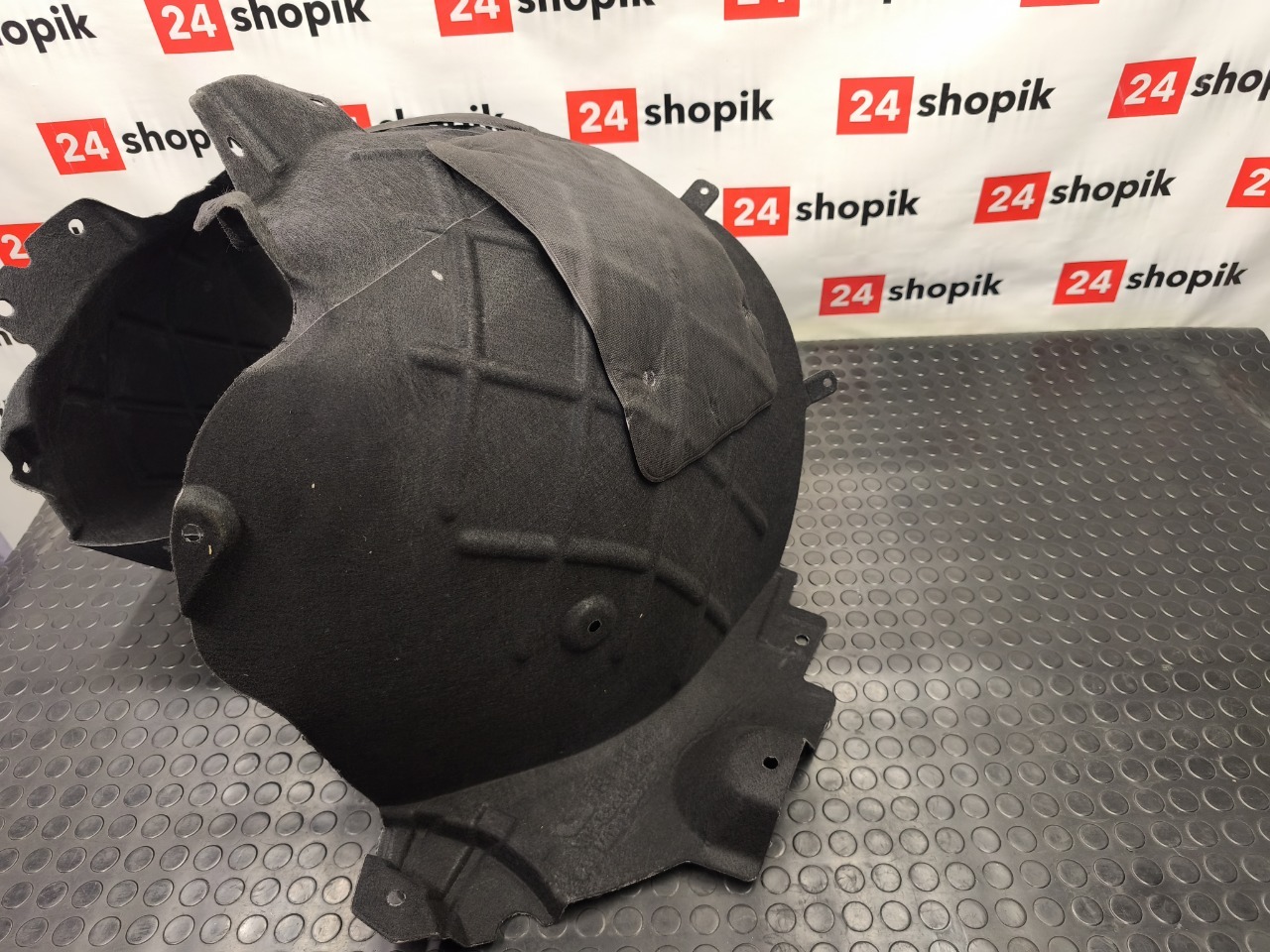 Подкрылок, 10000 рублей, Красноярск