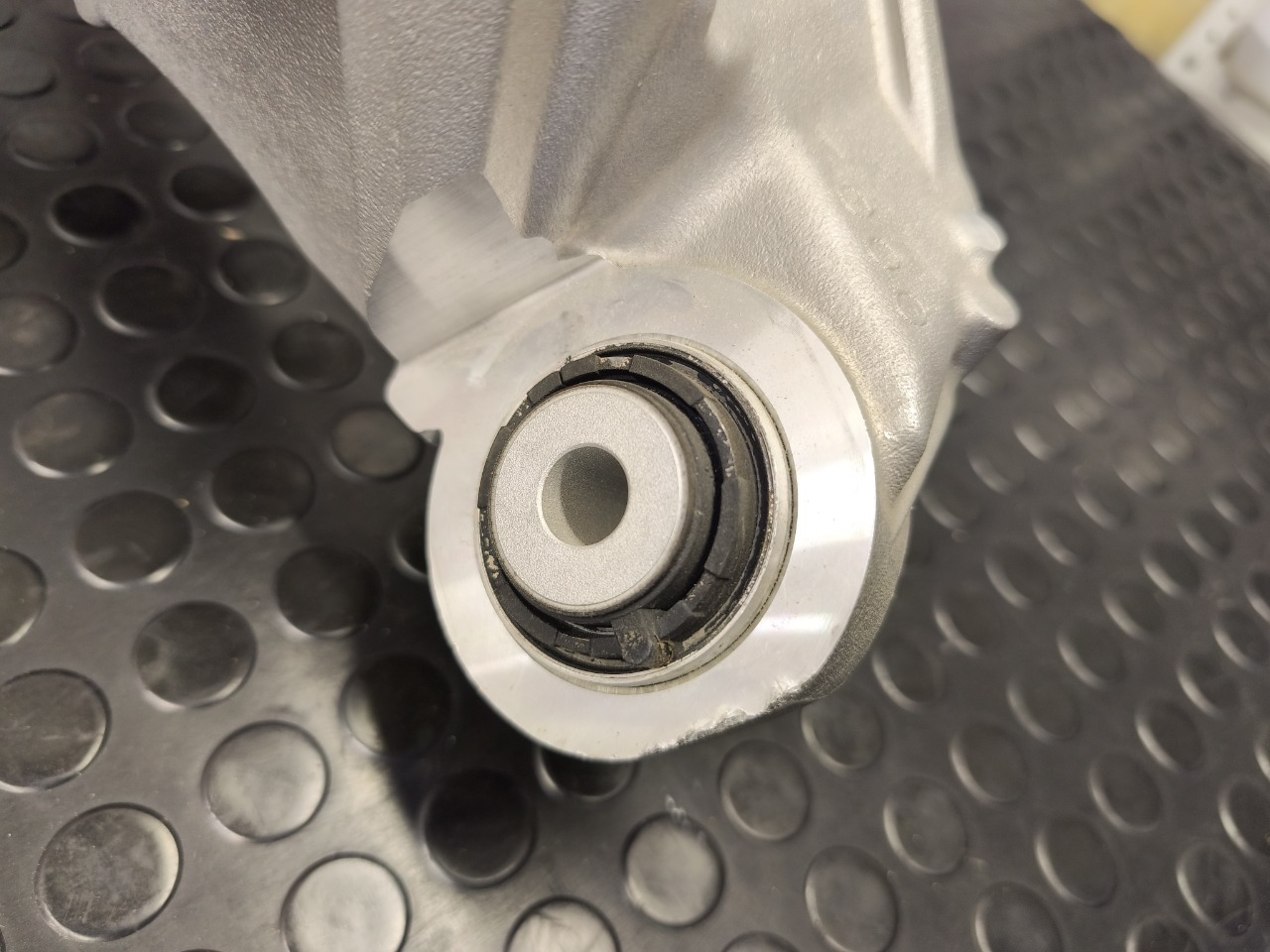 Кулак поворотный, 24000 рублей, Красноярск