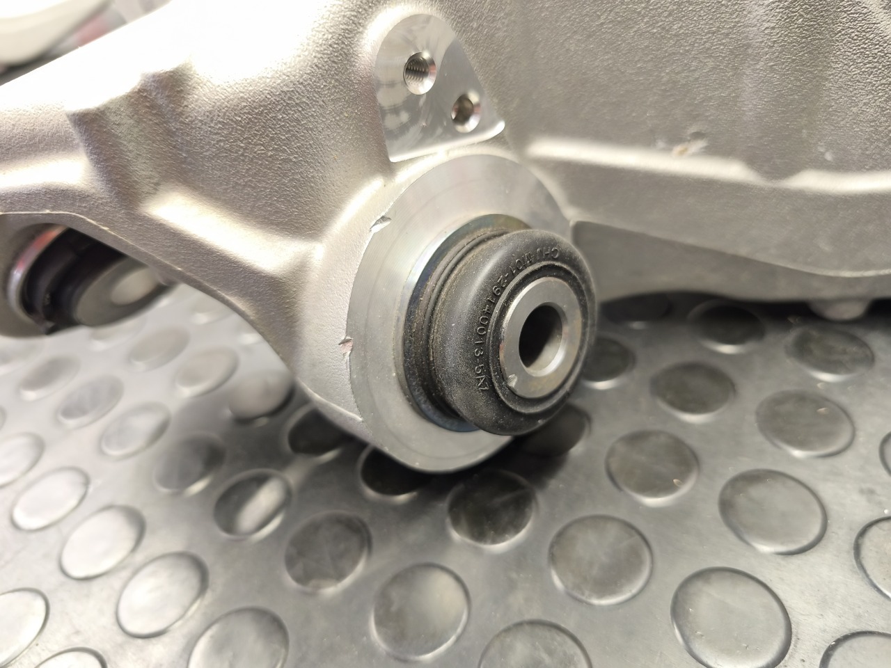 Кулак поворотный, 24000 рублей, Красноярск