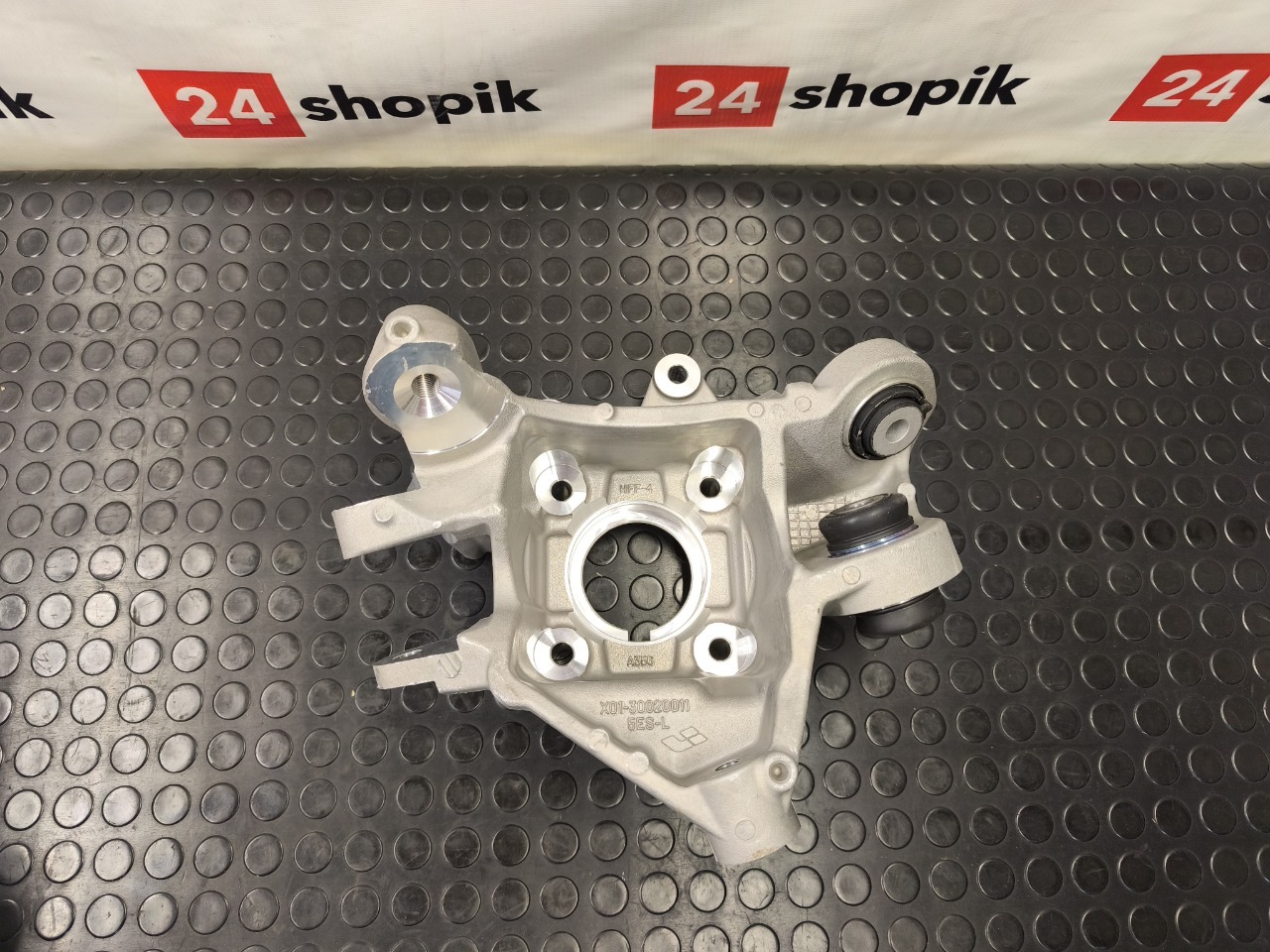 Кулак поворотный, 24000 рублей, Красноярск