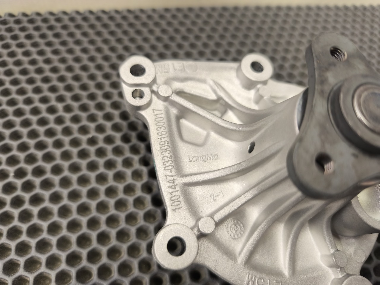 Насос системы охлаждения, 12500 рублей, Красноярск