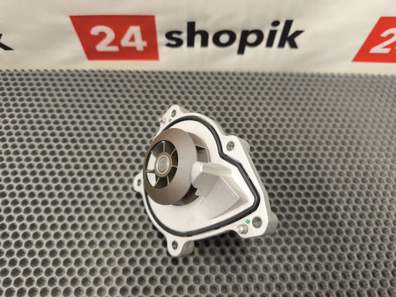 Насос системы охлаждения, 12500 рублей, Красноярск