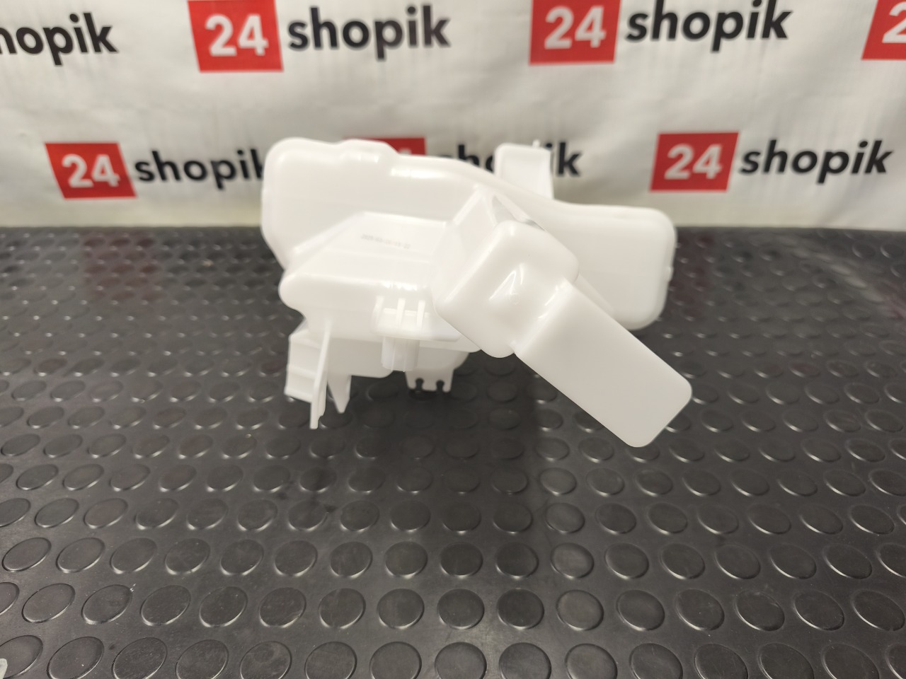 Бачок омывателя, 9800 рублей, Красноярск