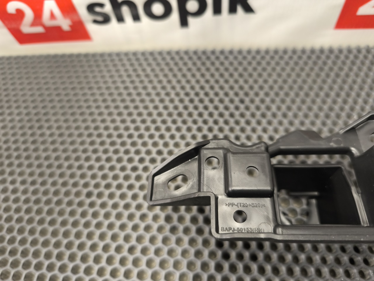 Кронштейн решетки радиатора, 1800 рублей, Красноярск