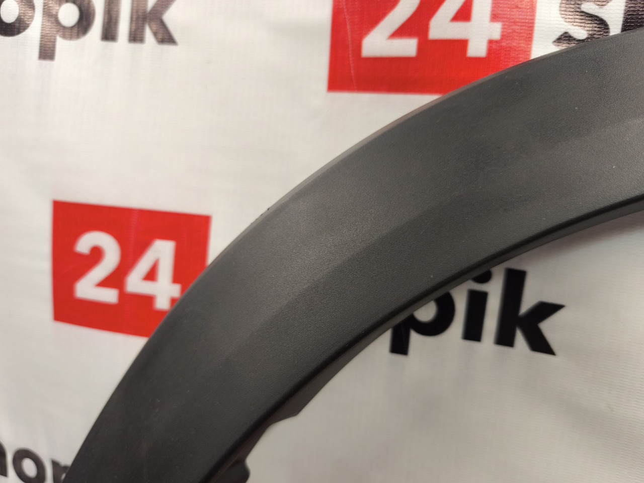 Накладка крыла, 4400 рублей, Красноярск