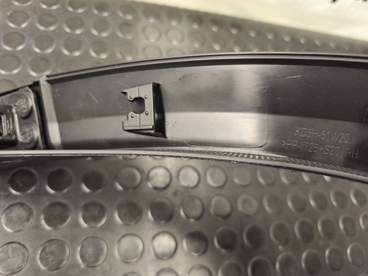 Накладка крыла, 4400 рублей, Красноярск