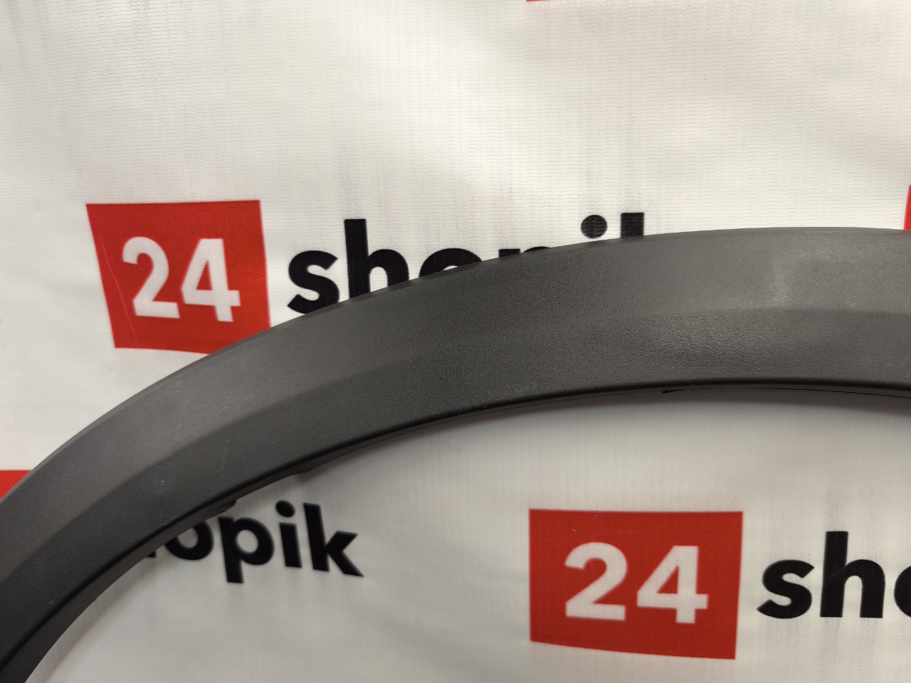 Накладка крыла, 4400 рублей, Красноярск