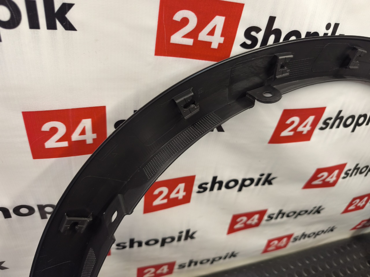 Накладка крыла, 4400 рублей, Красноярск