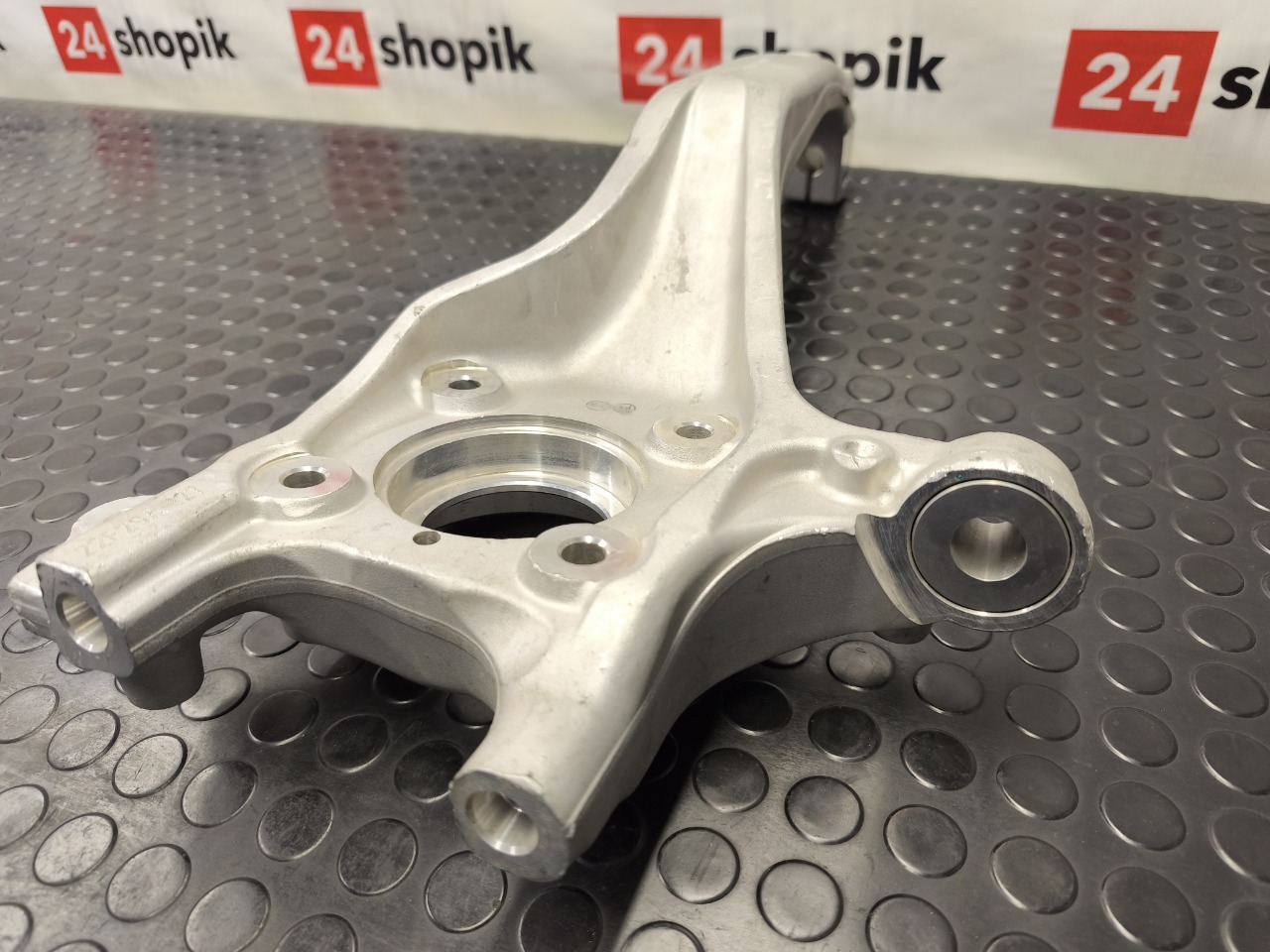 Кулак поворотный, 19500 рублей, Красноярск