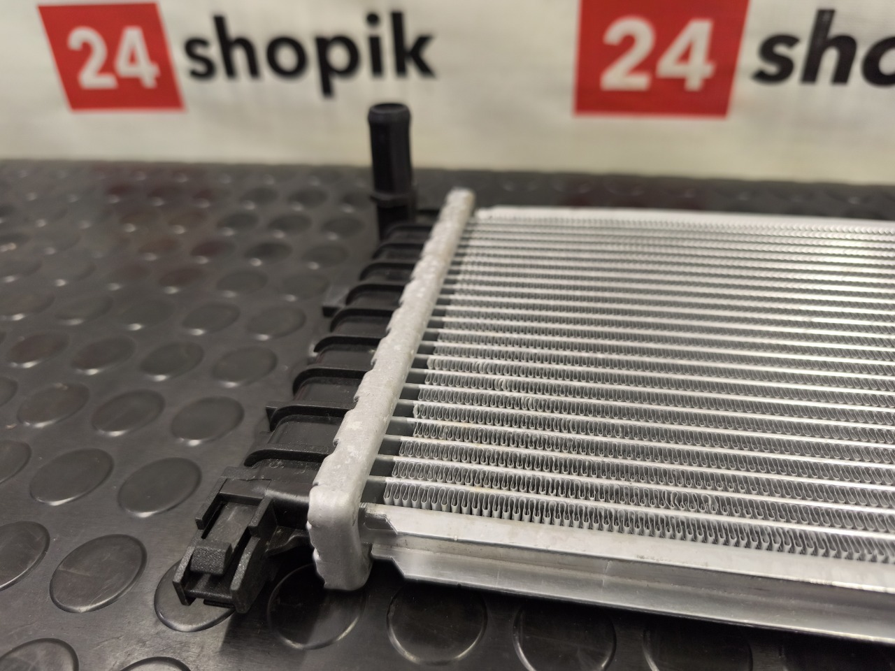 Радиатор охлаждения двигателя, 9000 рублей, Красноярск