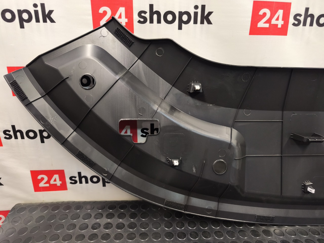 Накладка замка капота, 12500 рублей, Красноярск