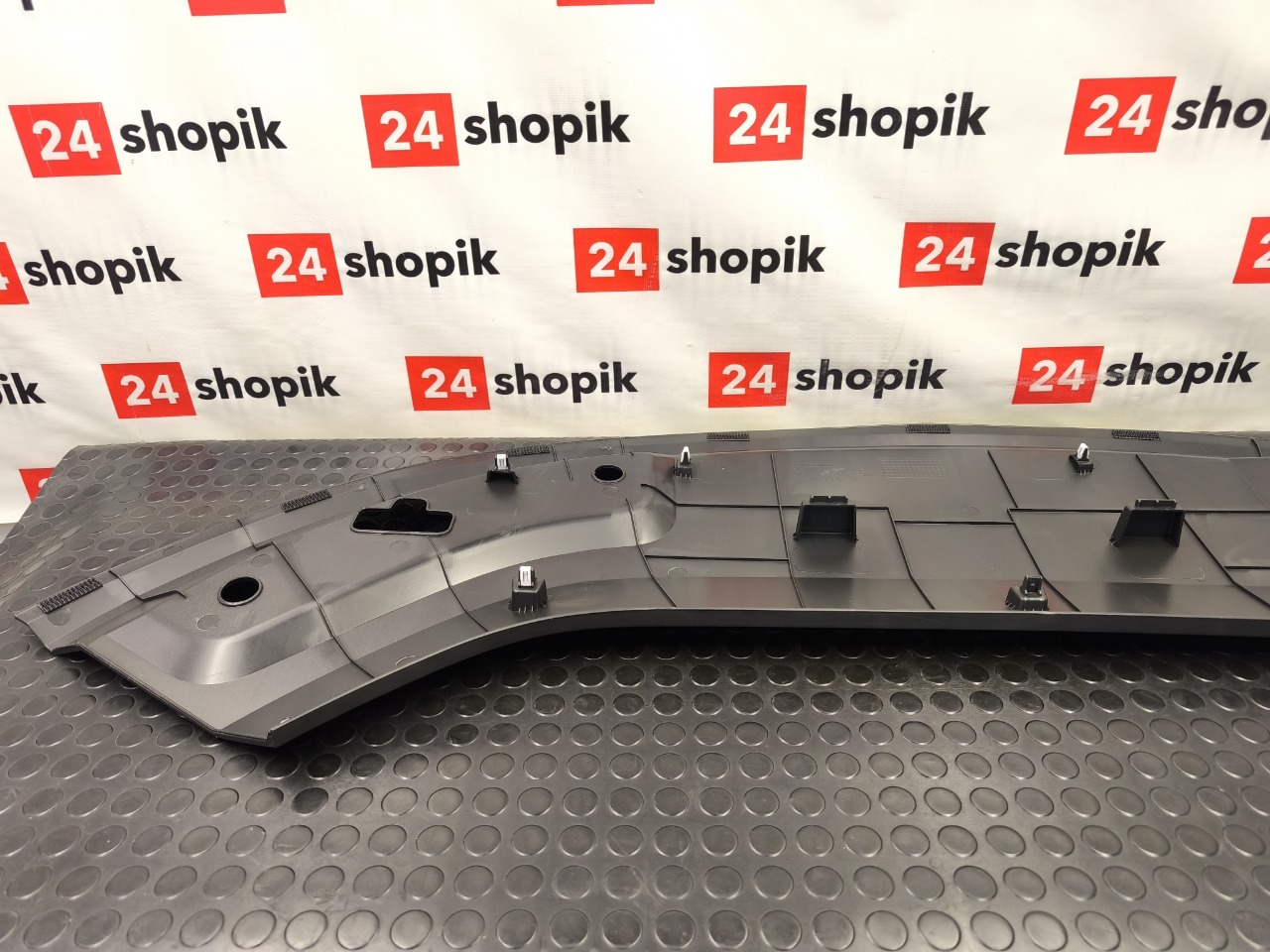 Накладка замка капота, 12500 рублей, Красноярск