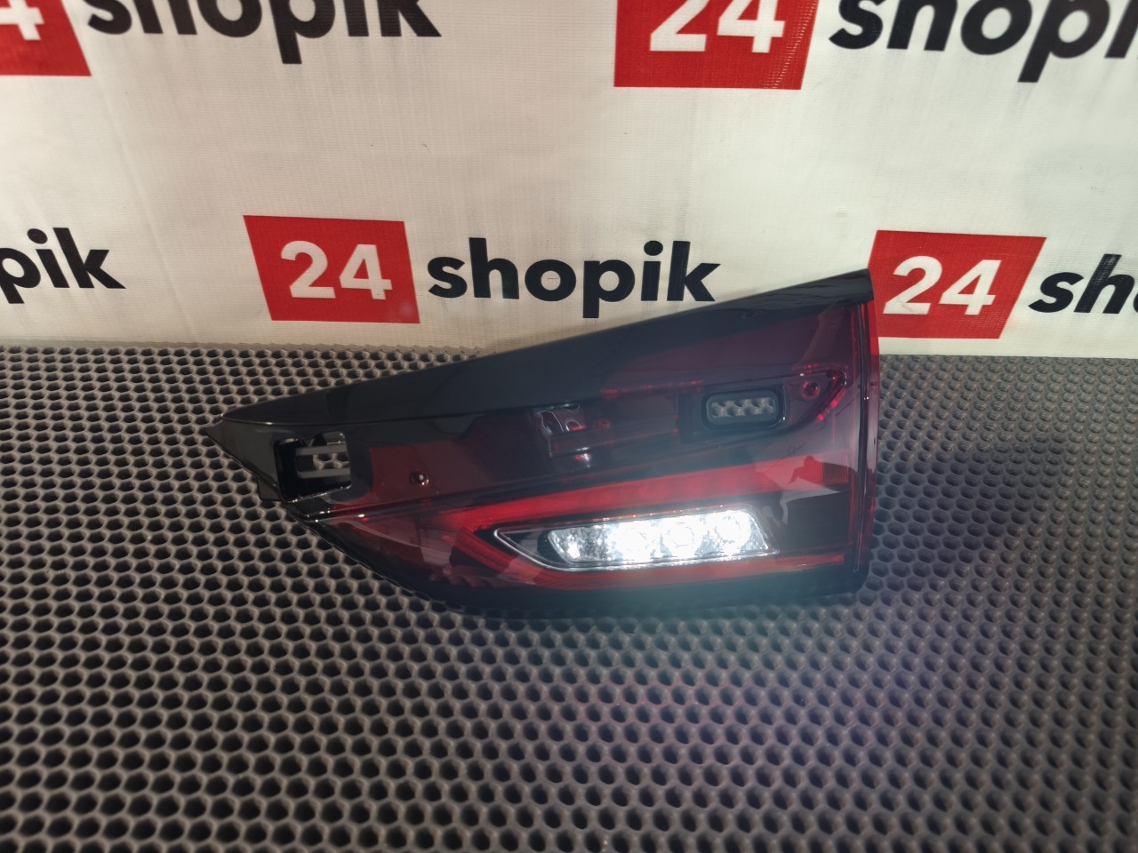 Фонарь заднего хода, 9900 рублей, Красноярск