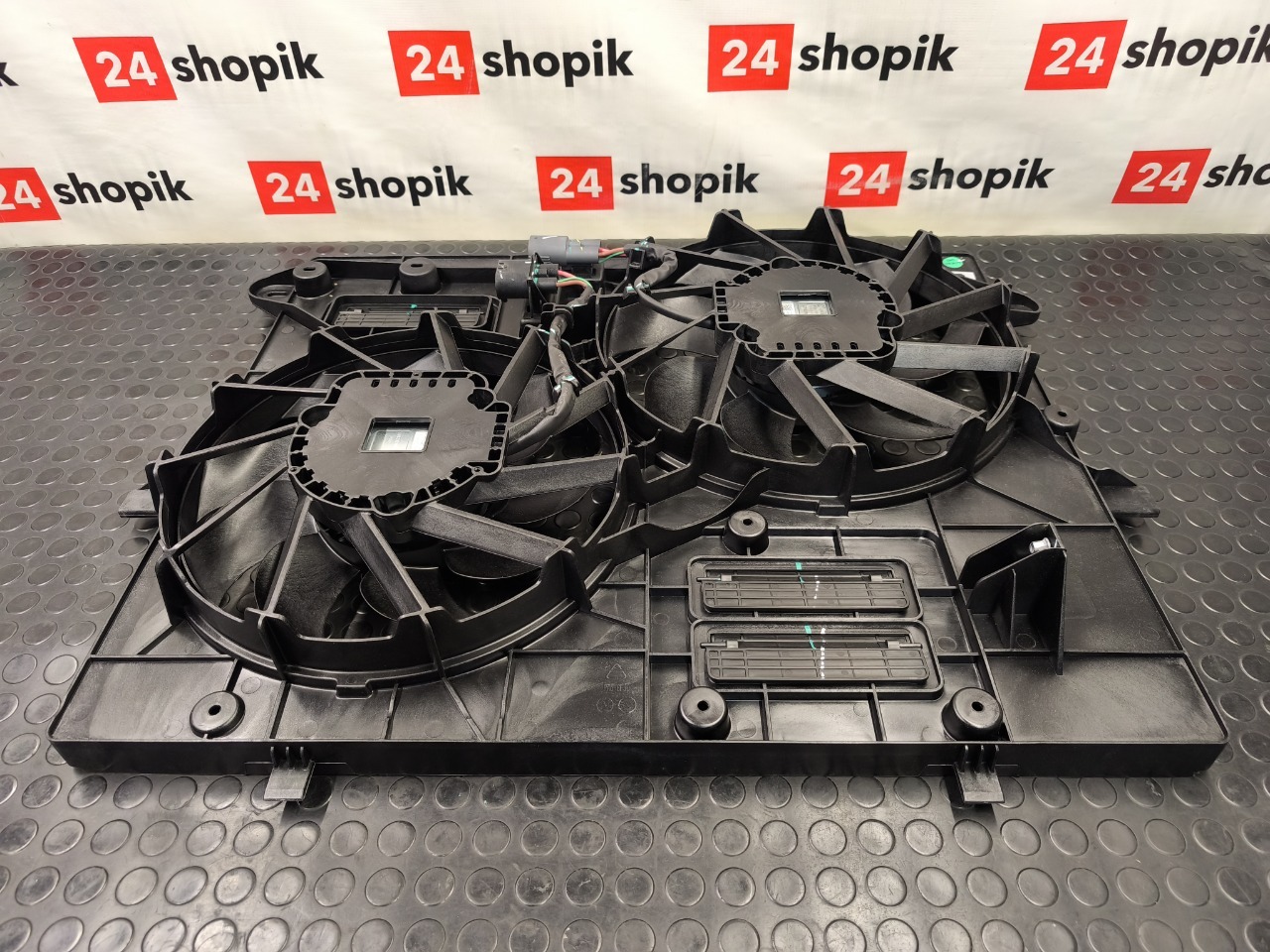 Вентилятор охлаждения двигателя, 37000 рублей, Красноярск