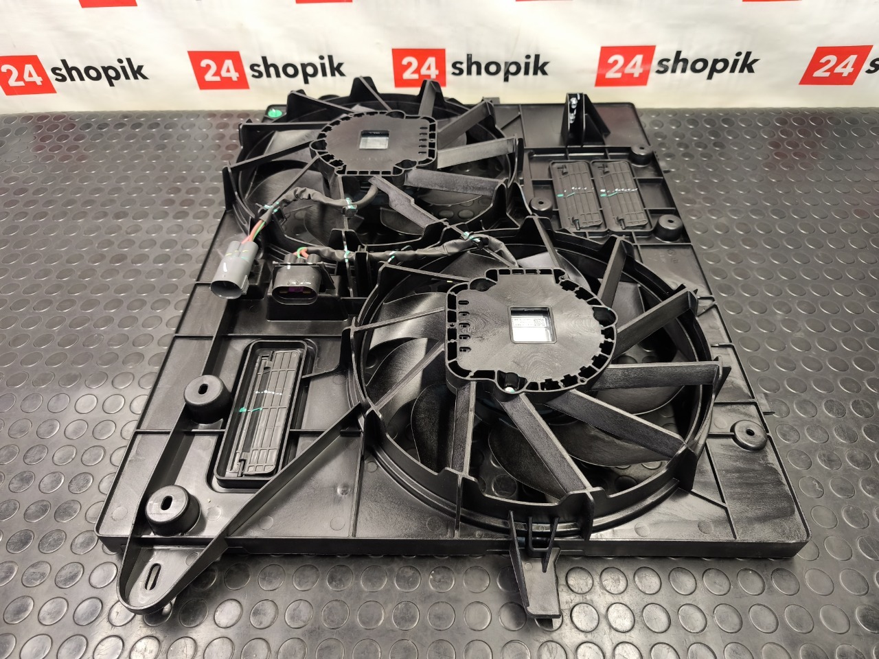 Вентилятор охлаждения двигателя, 37000 рублей, Красноярск