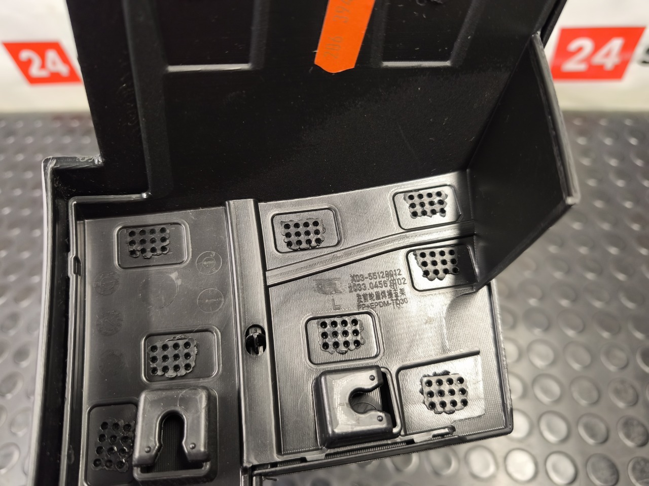 Накладка крыла, 12000 рублей, Красноярск