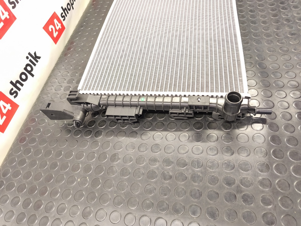 Радиатор охлаждения двигателя, 9800 рублей, Красноярск