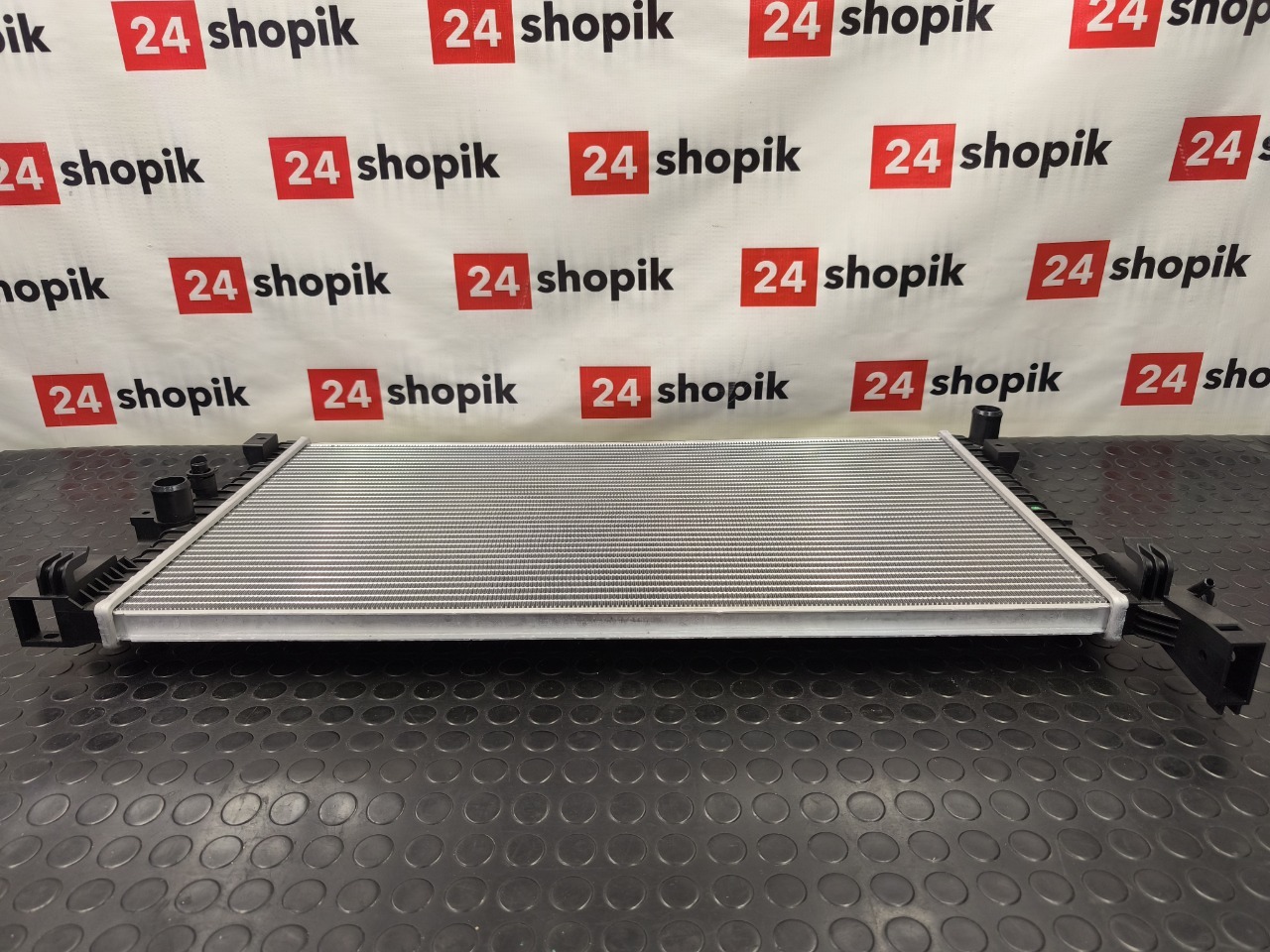 Радиатор охлаждения двигателя, 9800 рублей, Красноярск