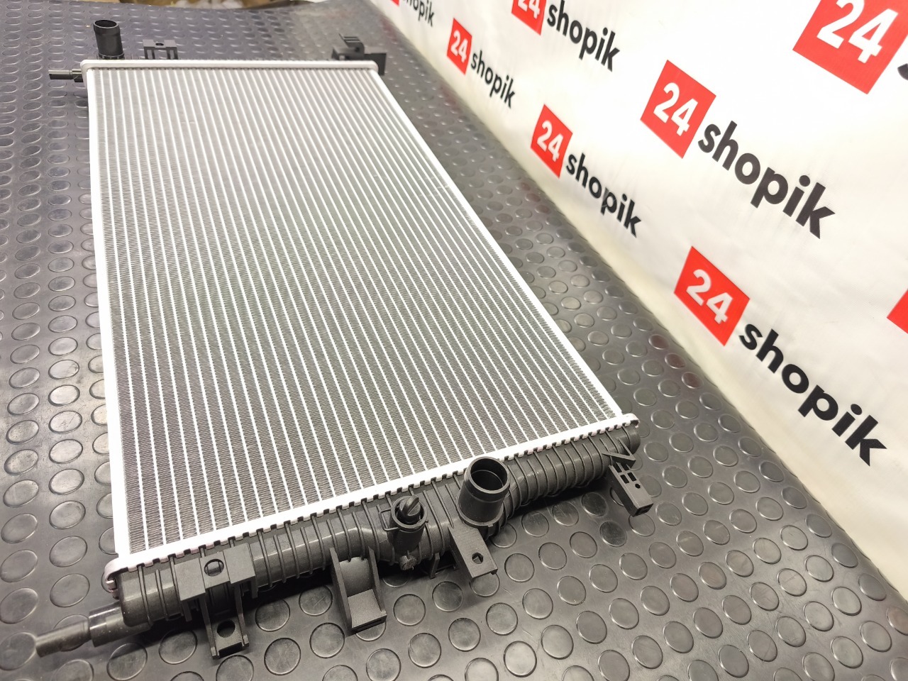 Радиатор охлаждения двигателя, 9900 рублей, Красноярск