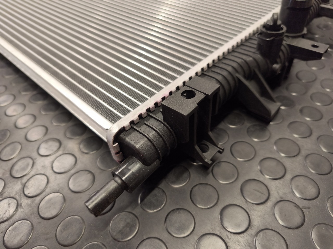 Радиатор охлаждения двигателя, 9900 рублей, Красноярск