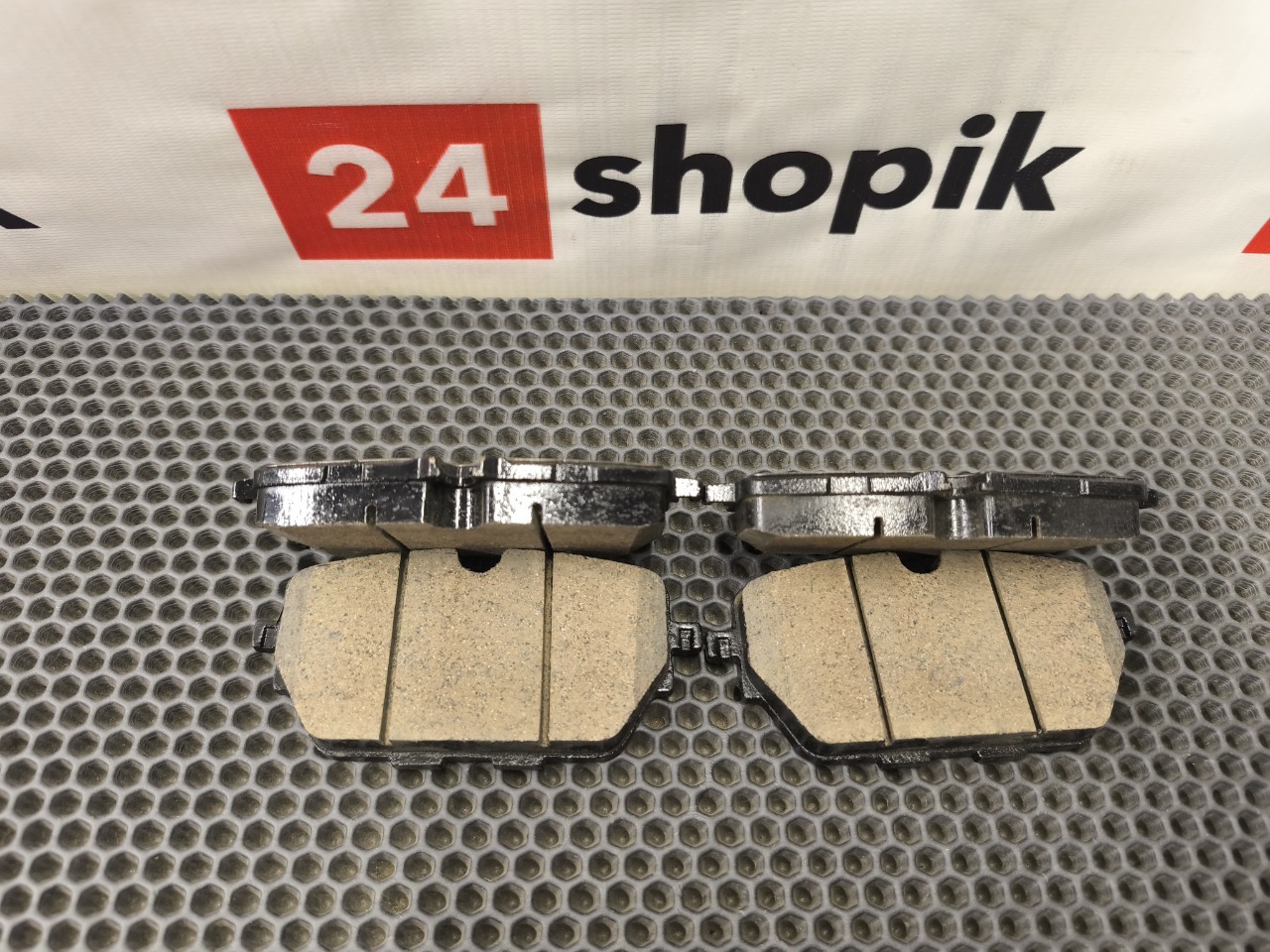 Тормозные колодки, 4500 рублей, Красноярск