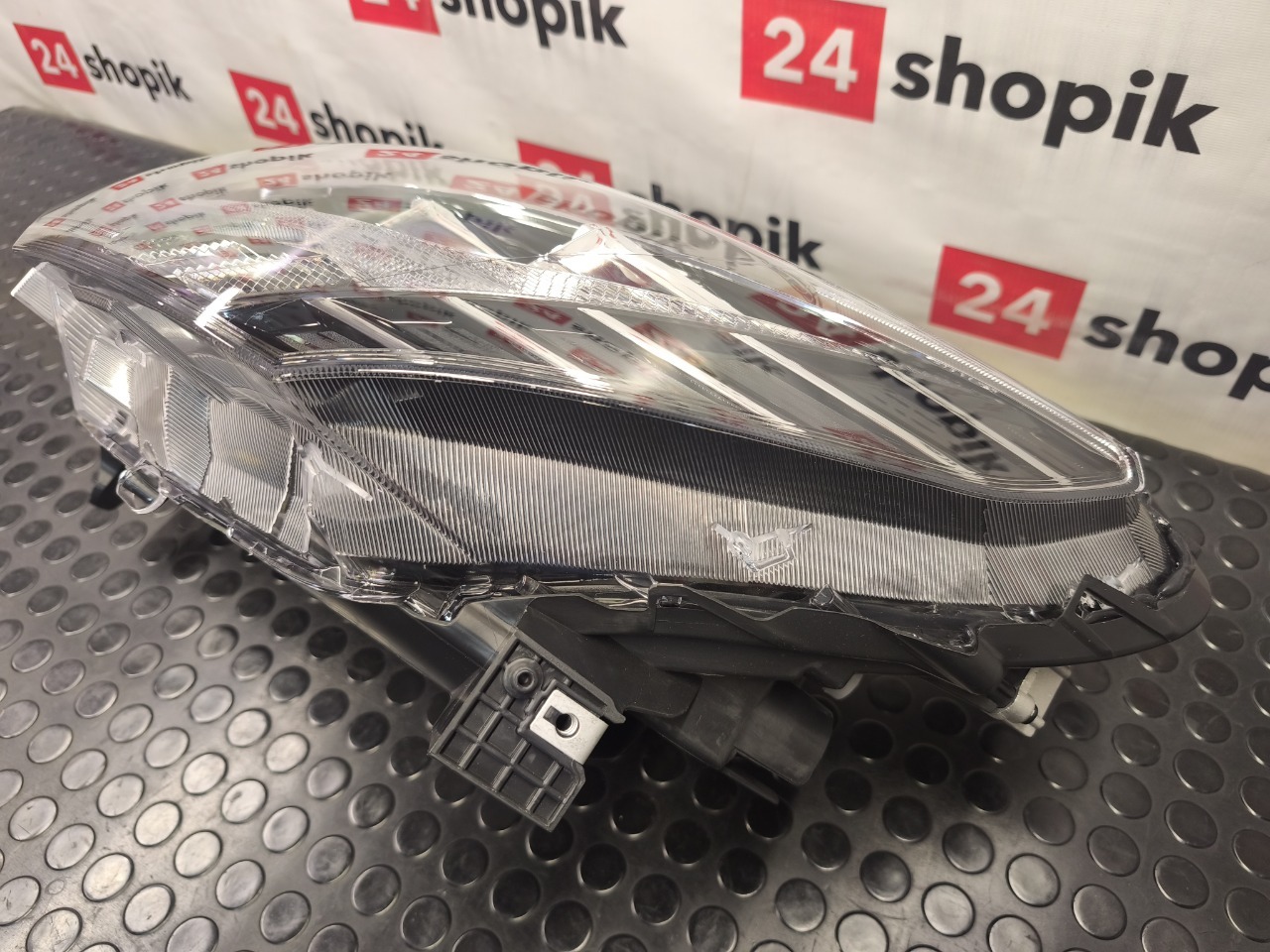 Фара, 36000 рублей, Красноярск