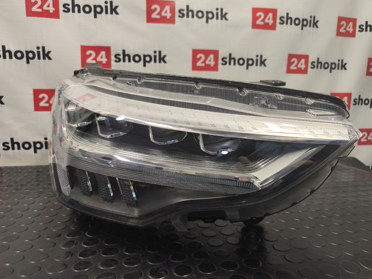 Фара, 36000 рублей, Красноярск