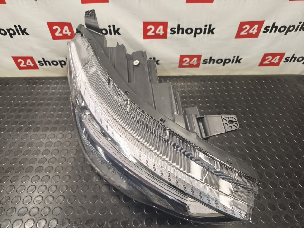 Фара, 36000 рублей, Красноярск