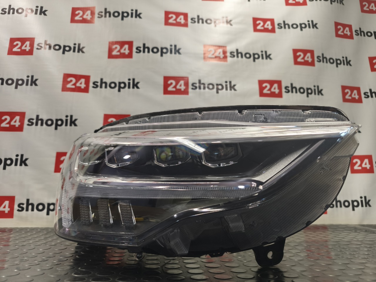 Фара, 36000 рублей, Красноярск