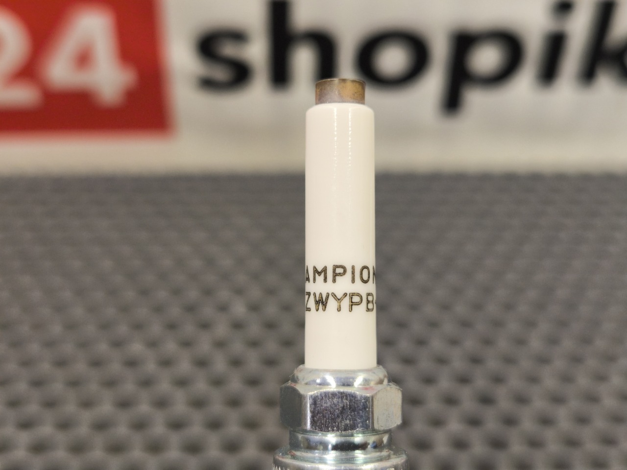 Свеча зажигания, 2000 рублей, Красноярск