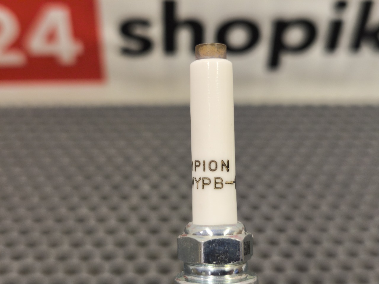 Свеча зажигания, 2000 рублей, Красноярск