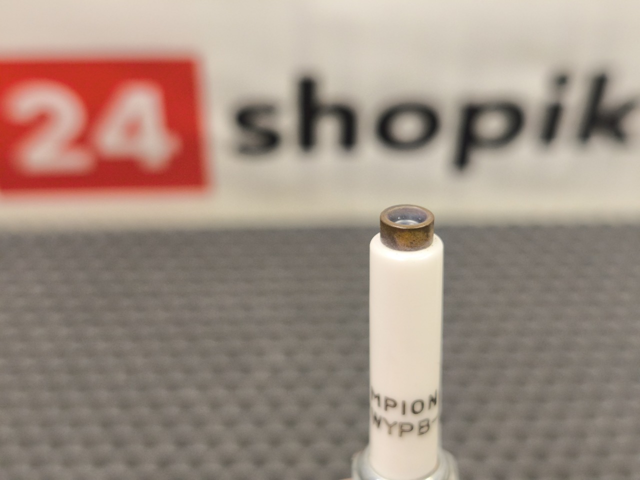 Свеча зажигания, 2000 рублей, Красноярск