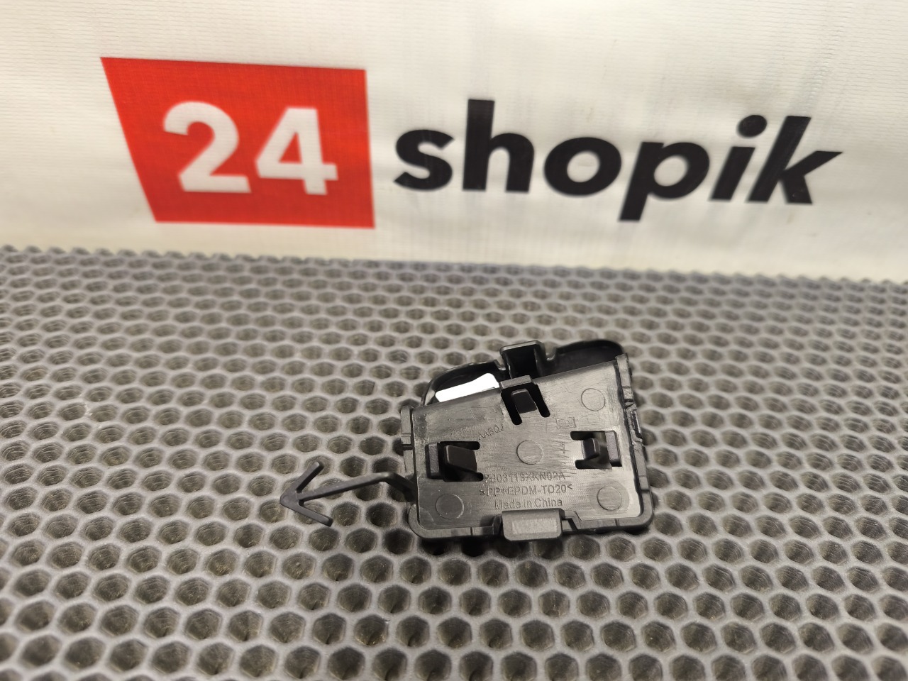 Заглушка бампера, 1500 рублей, Красноярск