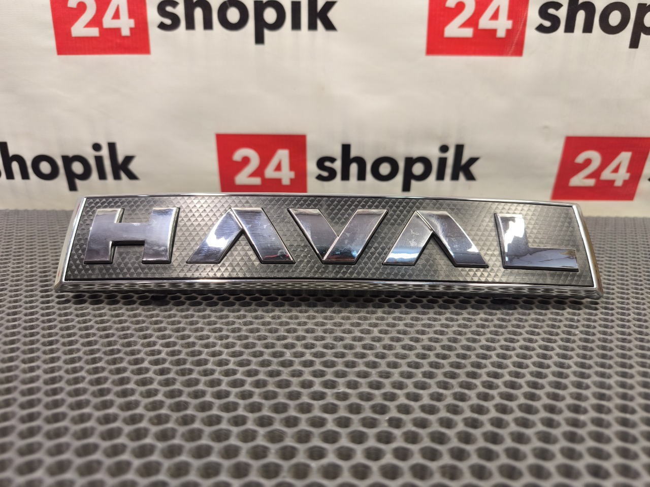 Эмблема решетки радиатора, 2500 рублей, Красноярск