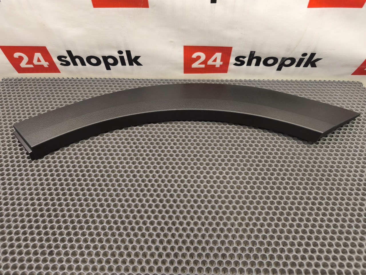 Накладка крыла, 4200 рублей, Красноярск