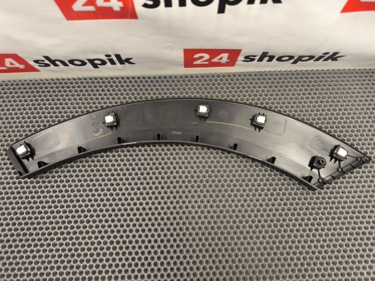 Накладка крыла, 4200 рублей, Красноярск