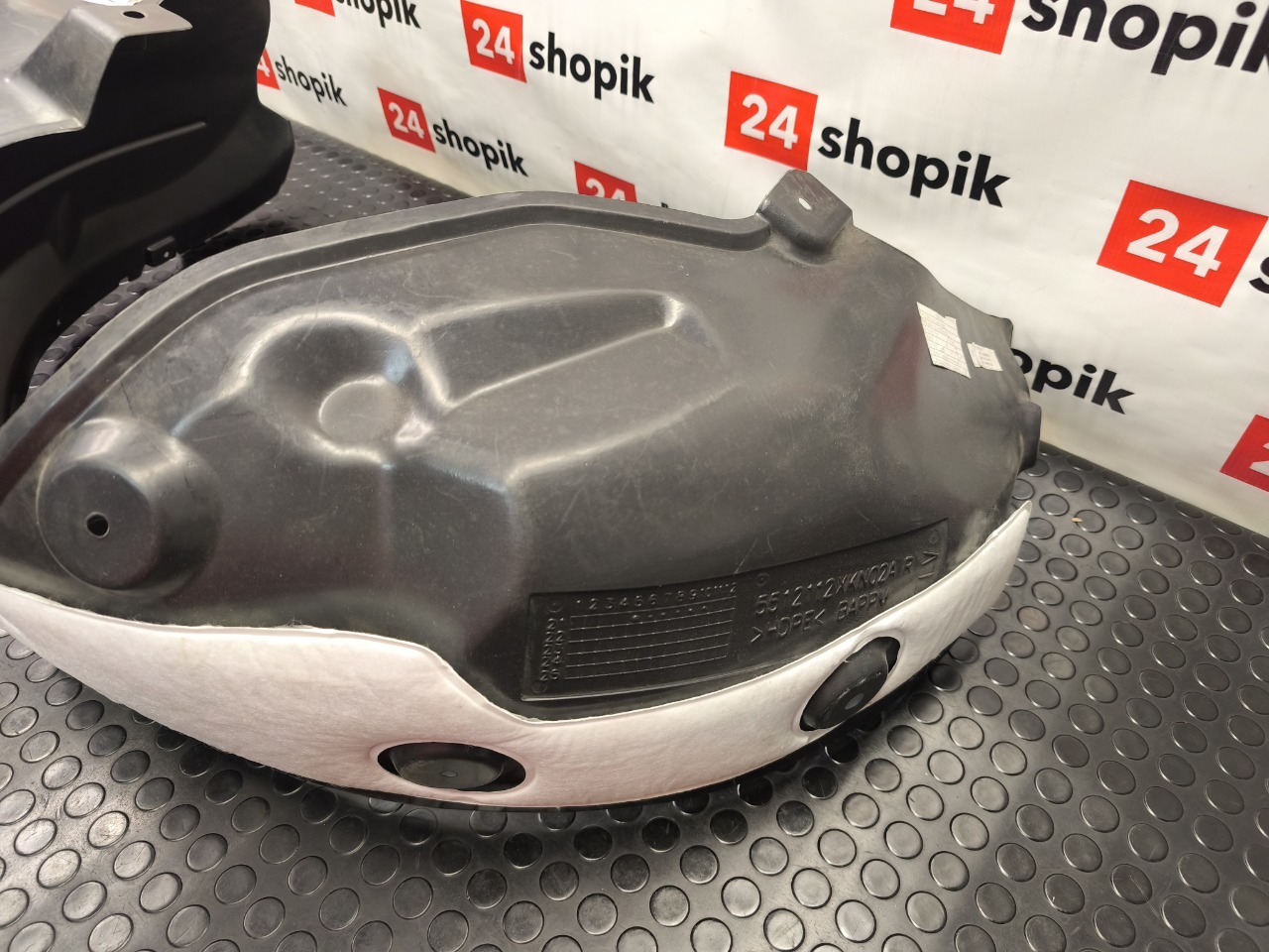 Подкрылок, 5500 рублей, Красноярск