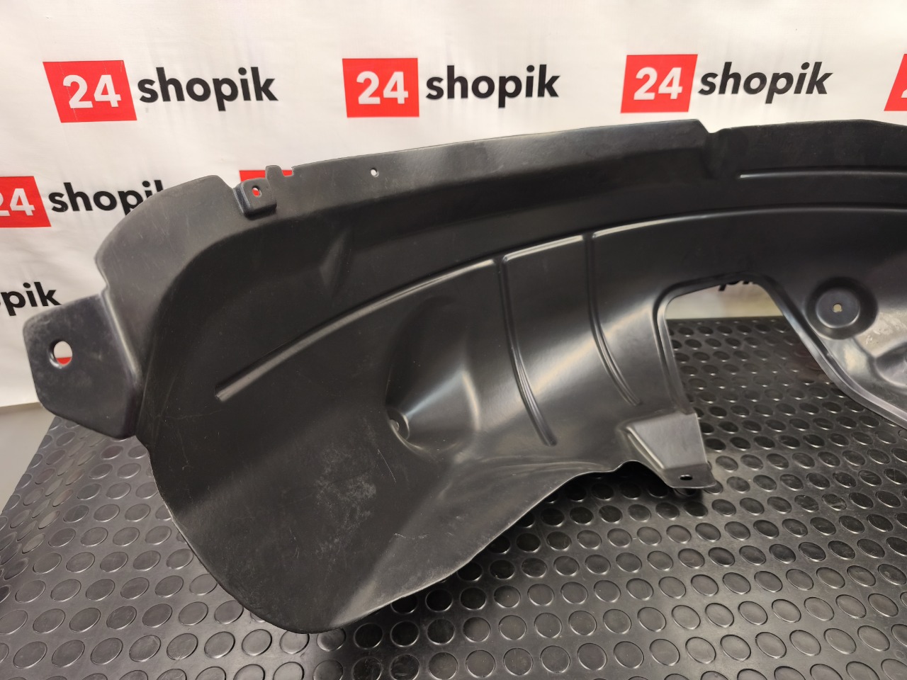 Подкрылок, 5500 рублей, Красноярск