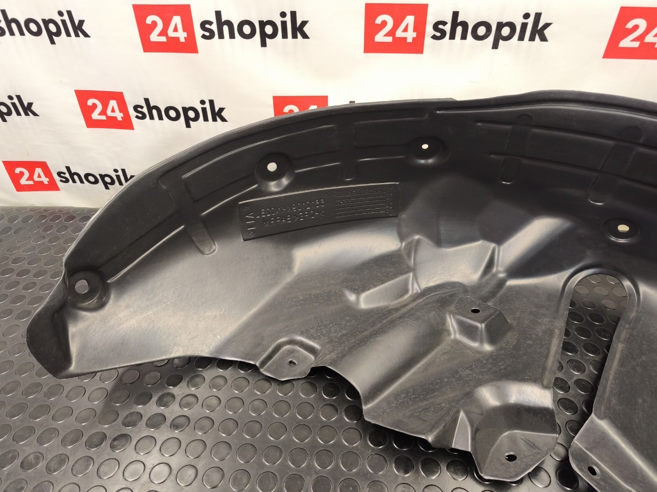 Подкрылок, 5500 рублей, Красноярск