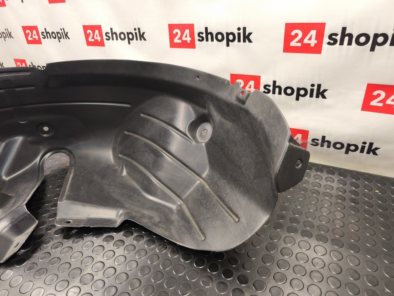 Подкрылок, 5500 рублей, Красноярск