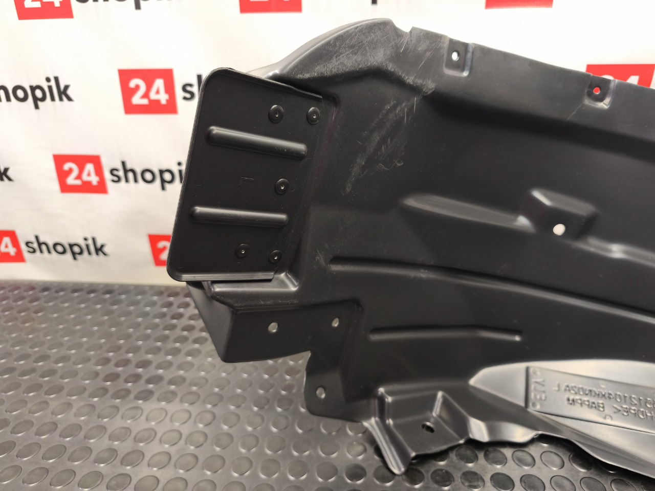 Подкрылок, 6000 рублей, Красноярск