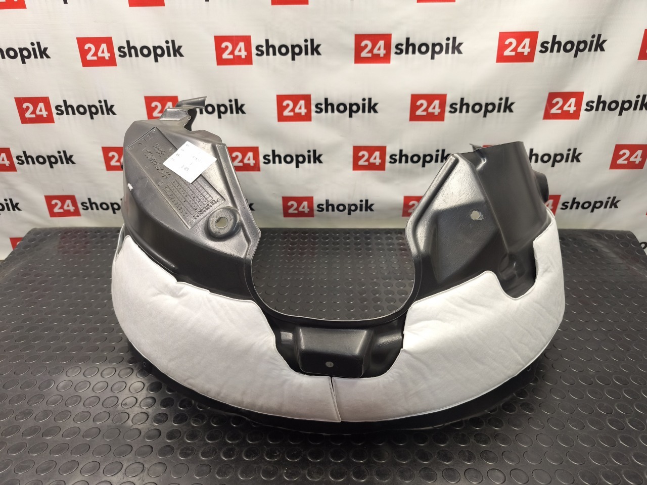 Подкрылок, 6000 рублей, Красноярск