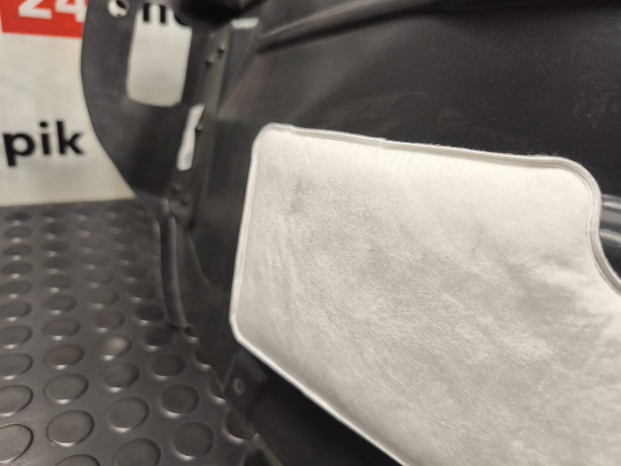 Подкрылок, 3700 рублей, Красноярск