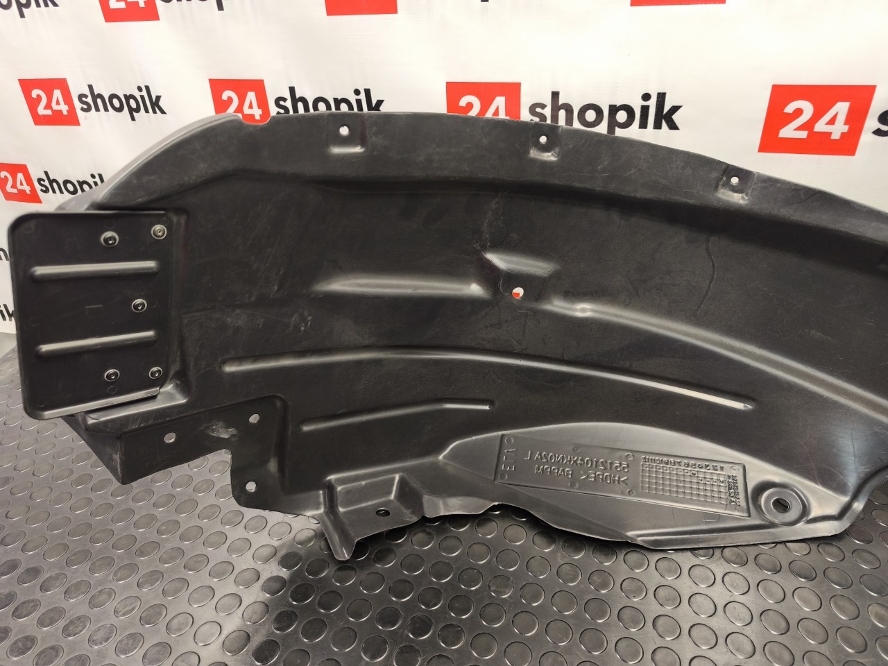 Подкрылок, 3700 рублей, Красноярск