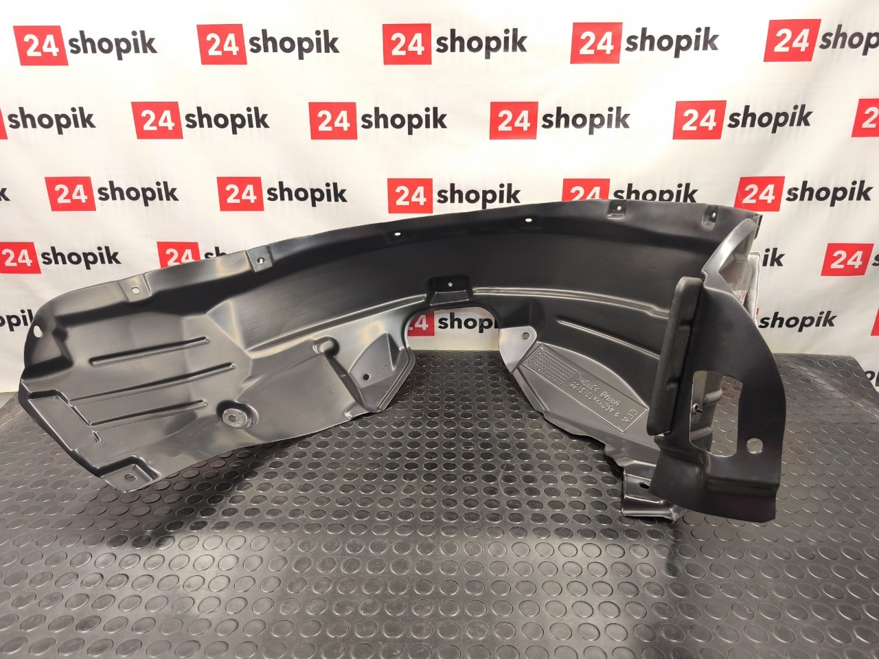 Подкрылок, 6000 рублей, Красноярск