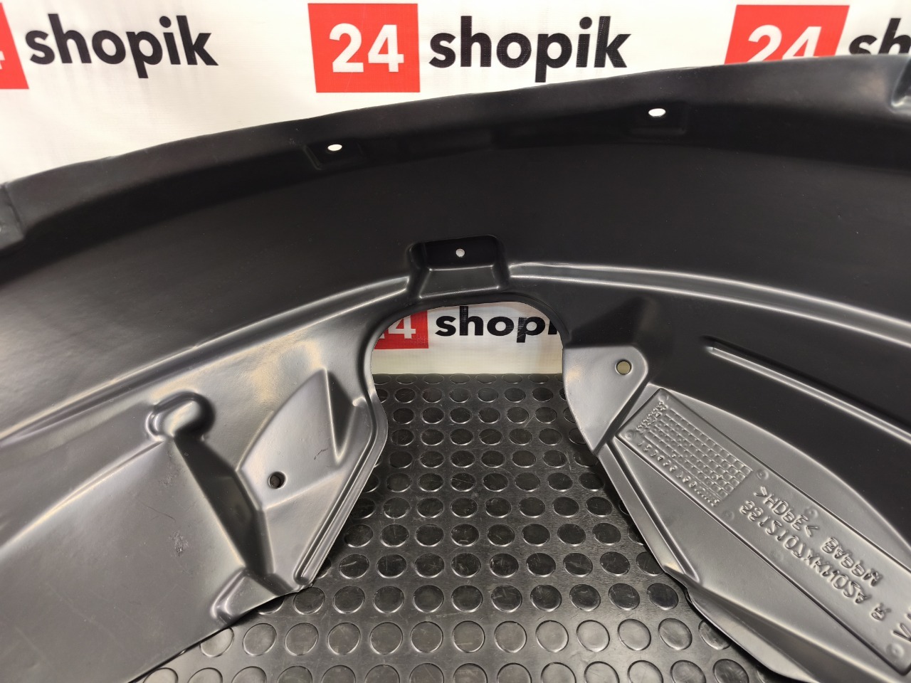 Подкрылок, 6000 рублей, Красноярск