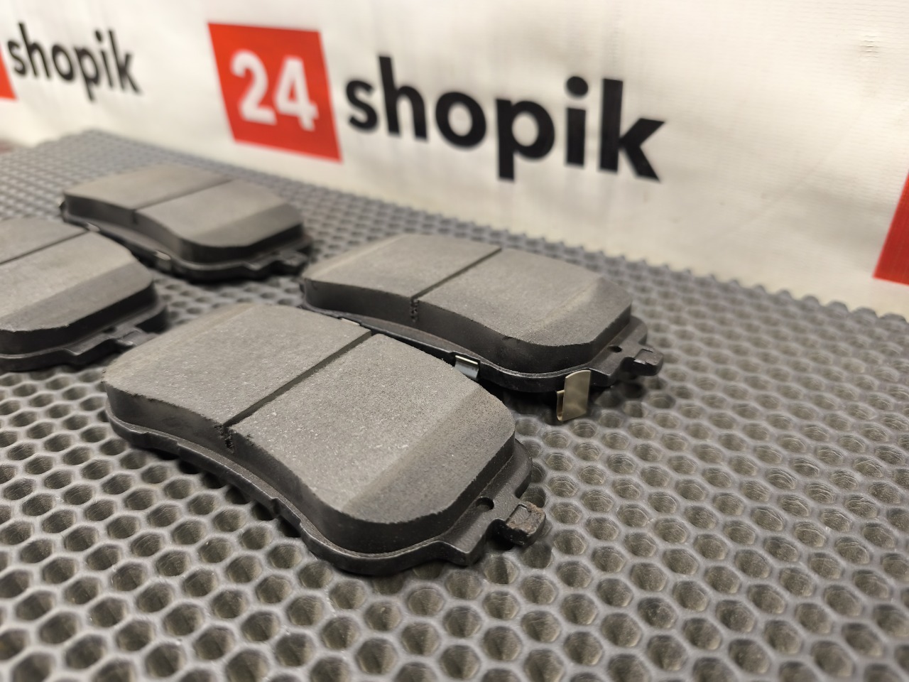 Тормозные колодки, 6000 рублей, Красноярск