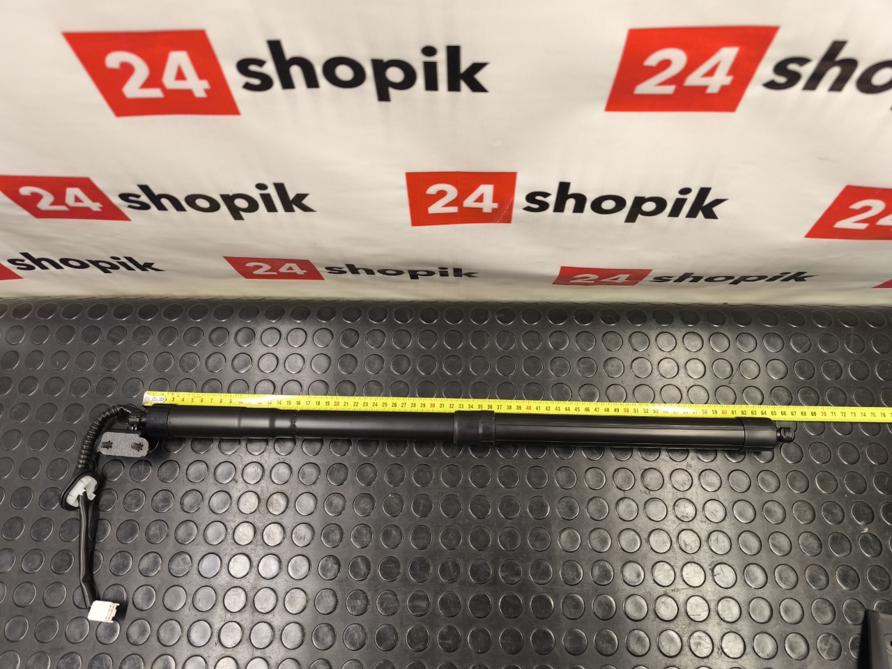 Амортизатор крышки багажника, 16000 рублей, Красноярск